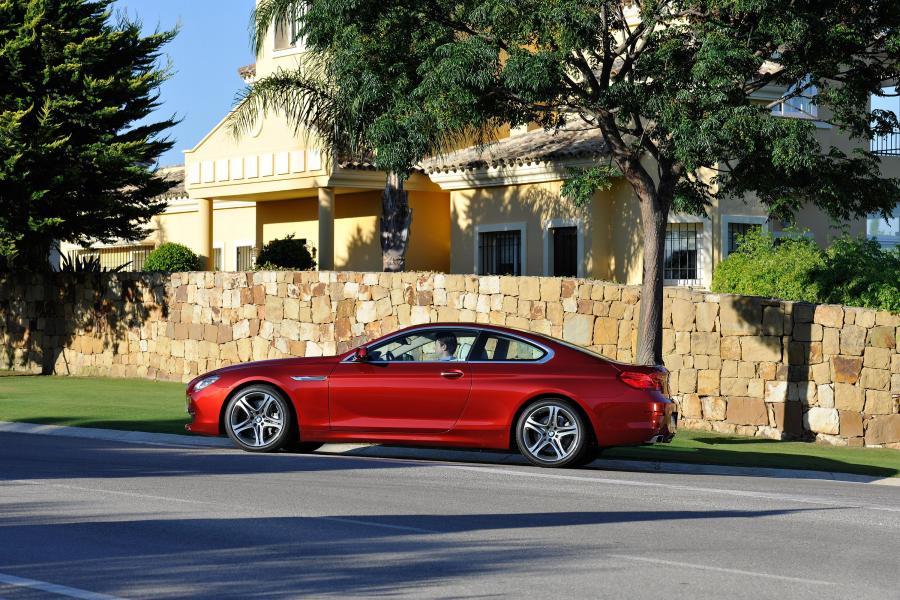  BMW 650i Coupe 2012 года  (фото 35 из 59)
